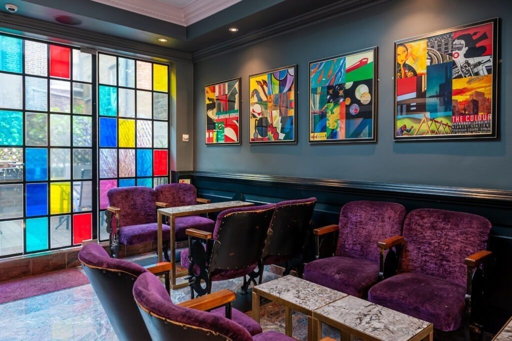 The California Hotel bar